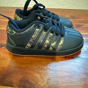 K-Swiss Kids Sneakers in Black and Camouflage